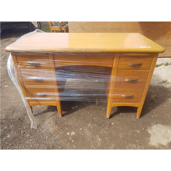 Vintage Desk 50 X 26 X 31 Inch