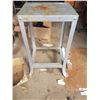 Image 1 : Metal Shop Stand 18 X 14 X 31 Inch