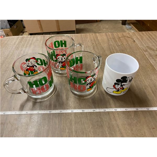 Set of 4 Mickey Mouse glass mugs, 1 Mickey Mouse plastic cup