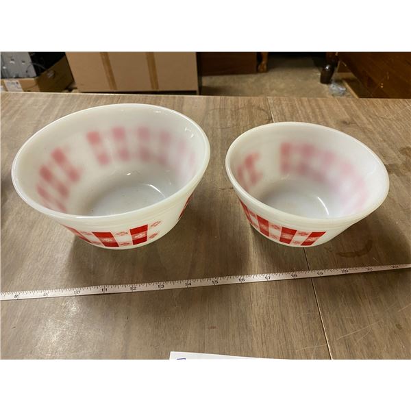 Fire King 2 nesting bowls