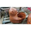 Image 6 : Lot 2 Plastic Bear Flower Pots, Red Ceramic Flower Pot, Black Flower Pot