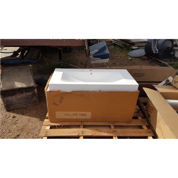 Wall mount / Floating Vanity