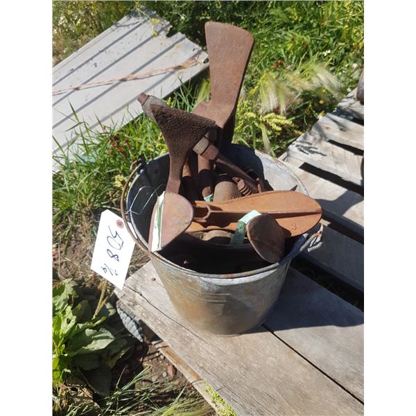 Lot Rustic Metal Items