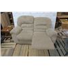 Image 2 : Love Seat 65 X 40 X 46 Inch