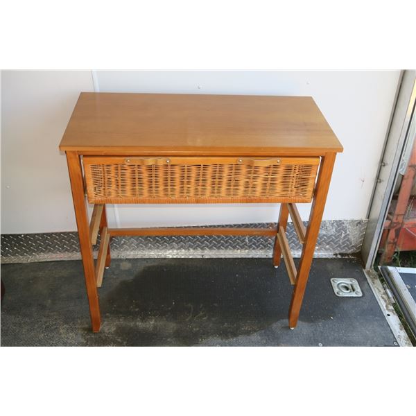 Wood / Wicker Table 33 X 33 X 16 Inch