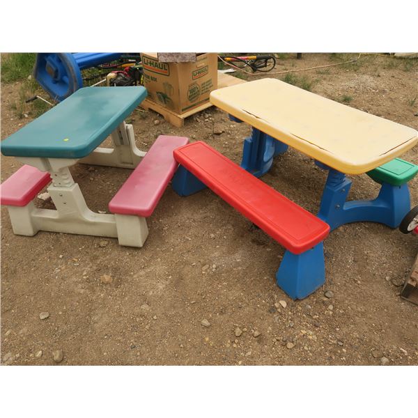 Lot Kids Picnic Tables