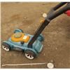 Image 4 : Lot Kids Toys Push Bubble Mower, Hard Hat, Orange Cones