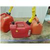 Image 3 : 3 Gas Cans