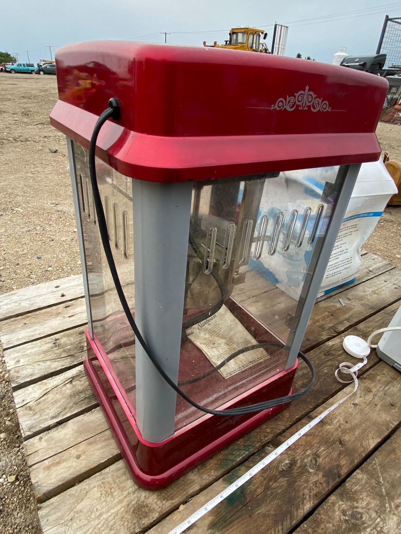 Sunbeam Popcorn Maker stands 19" Tall