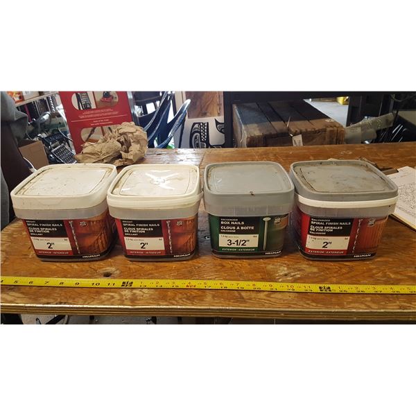 Lot 2" & 3 1/2" Nails