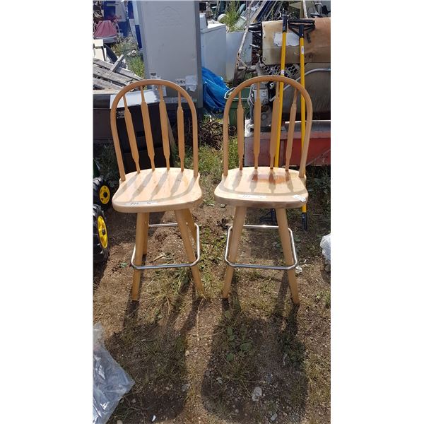 2 Bar / Island Chairs 24" Seat Height