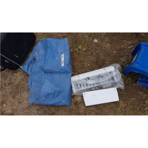 Fridge / Freezer Shelves & Tarp (Unknown Size)