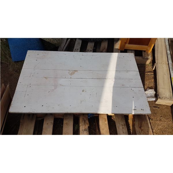 Antique White Table With Legs 29 X 47 Inch