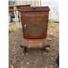 Image 1 : Antique Wood Stove 15 X 36 X 29 Inch