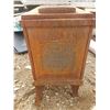 Image 3 : Antique Wood Stove 15 X 36 X 29 Inch