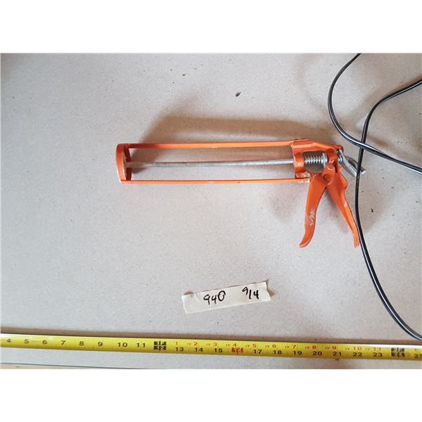 Heater & Caulking Gun