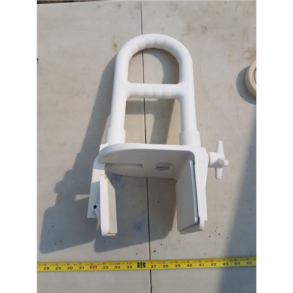 Tub Grab Bar