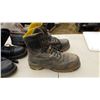 Image 2 : Lot Various Winter / Work Boots