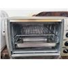 Image 5 : 2 Toaster ovens, GE & Sunbeam electric