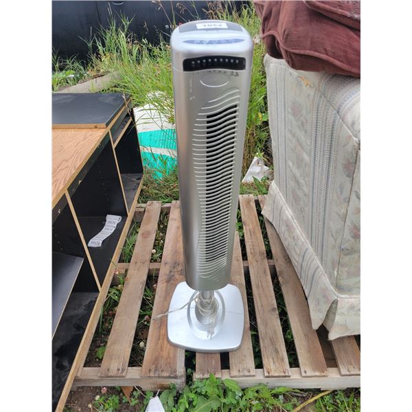 Optimus F-7336 tower fan (missing remote)