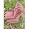 Image 2 : pink swivel arm chair