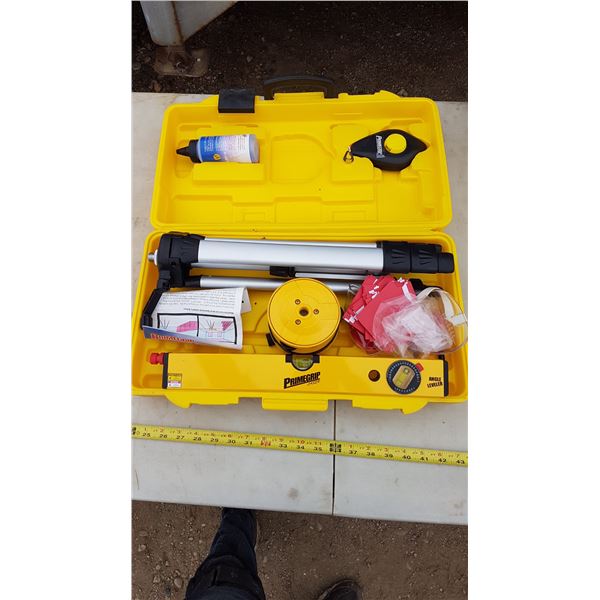 Prime Grip Laser Level With Tripod