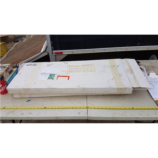 2 Boxes "Butterfly Ladder" Decorating Items