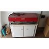 Image 1 : Propane Cook Grill On Base 38 X 23 X 38 Inch