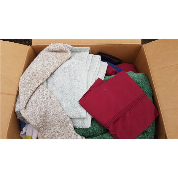 Lot Bath Towels & Linens & Misc.