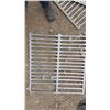Image 4 : 4 X Metal Grates / Grills