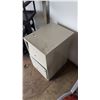 Image 2 : Metal Filing Cabinet