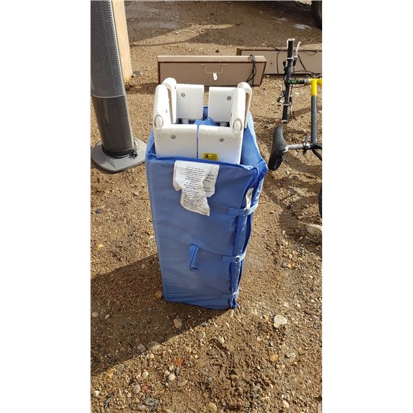 Evenflo Playpen / Bed