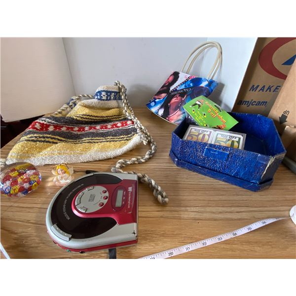 Lot Toys, Portable CD Player, Purses