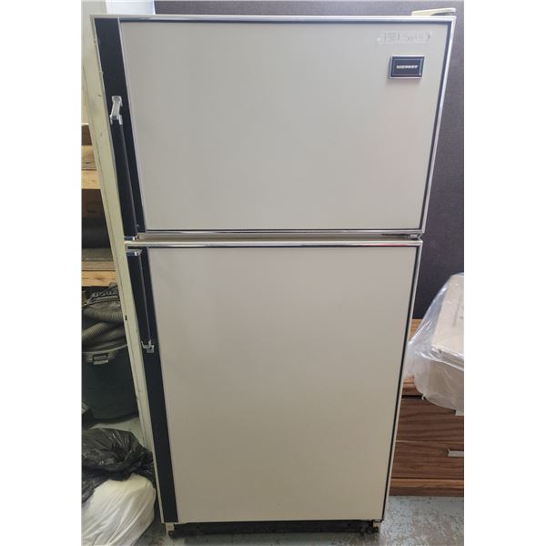 Moffat refrigerator, tested - working. Would make a great beer/garage fridge