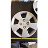 Image 6 : 4 X Various Size / Fit Hubcaps