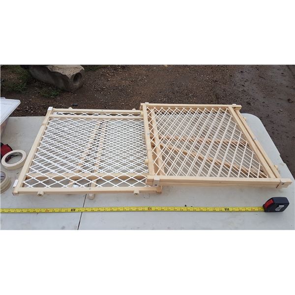 2 Safety Gates