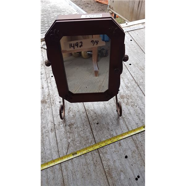 Vintage Mirror / Jewelry Box