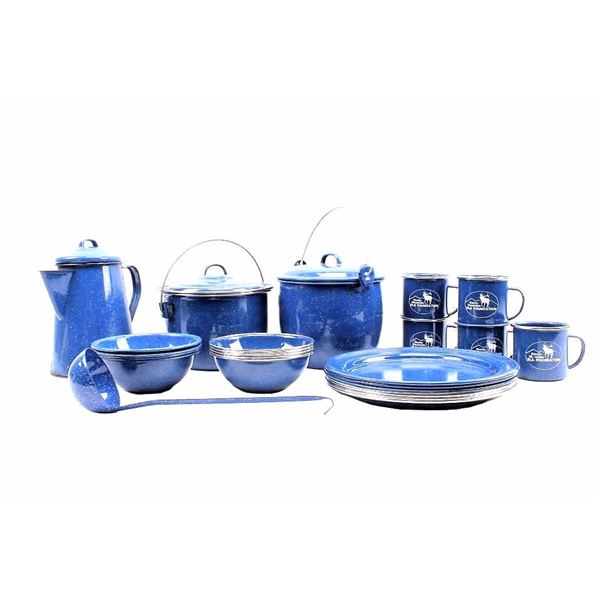 Rocky Mountain Elk Foundation Camping Dish Set