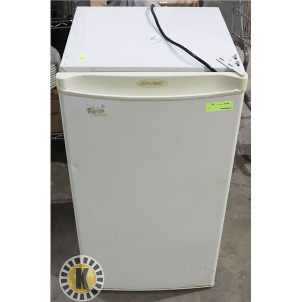 MINIFRIDGE
