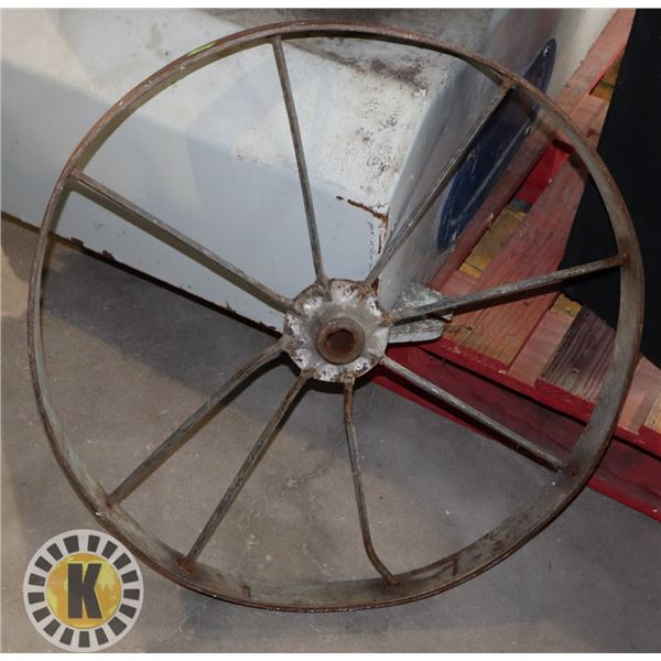 ANTIQUE METAL WHEEL