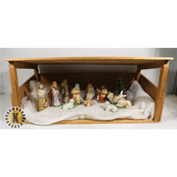 CHRISTMAS MANGER SET- FIGURES AND MANGER