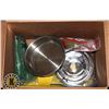 Image 1 : BOX OF ASSORTED KITCHEN ITEMS