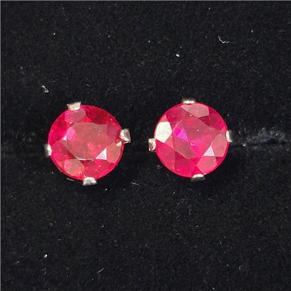 WHITE GOLD RUBY(2.1CT)  EARRINGS