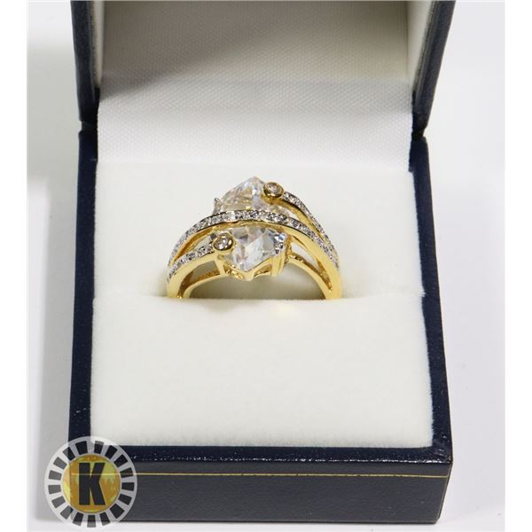 FASHION RING 8".  STICKERED RETAIL PRICE- $190