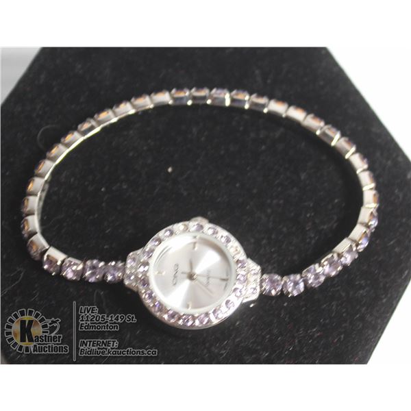 CRYSTAL BAND WATC H