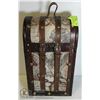 Image 1 : VINTAGE STYLE LUGGAGE TRUNK,LEATHER STRAPS,HANDLE