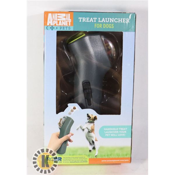 NEW ANIMAL PLANET TREAT LAUNCHER FOR DOGS