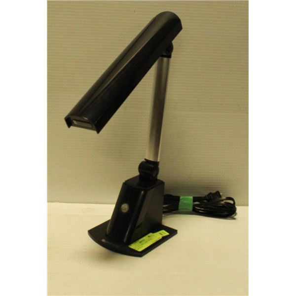 OTT-LITE DESK LAMP- MODEL V86G56-CA