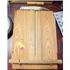 Image 1 : WOODEN ARTIST COLLAPSIBLE PAINT EASEL