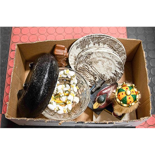 FLAT OF COLLECTIBLES WITH JAPAN MADE BOWL MORE